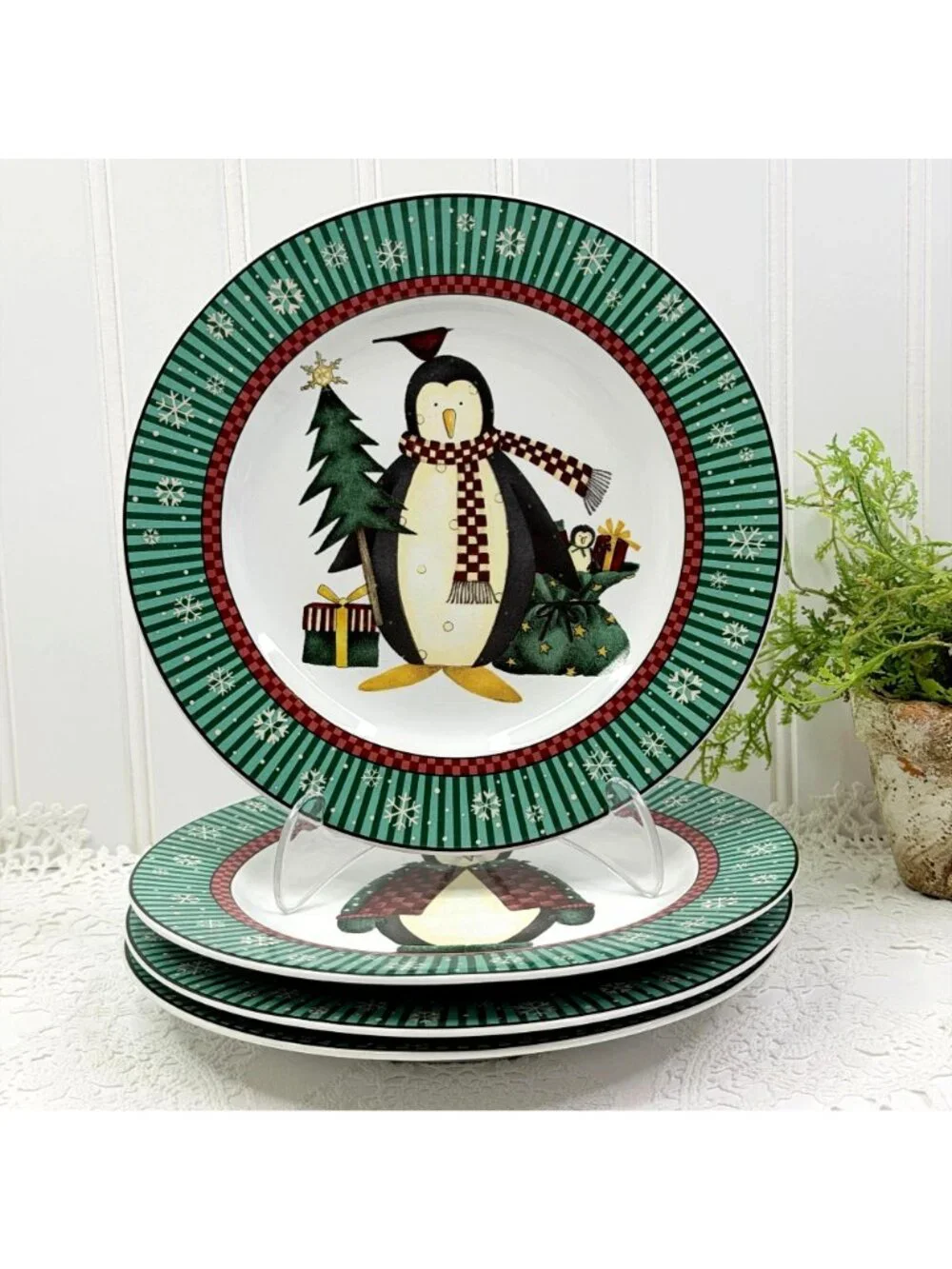 Vintage Sakura Debbie Mumm Penguins 4 Salad/Dessert Plates Christmas Holiday